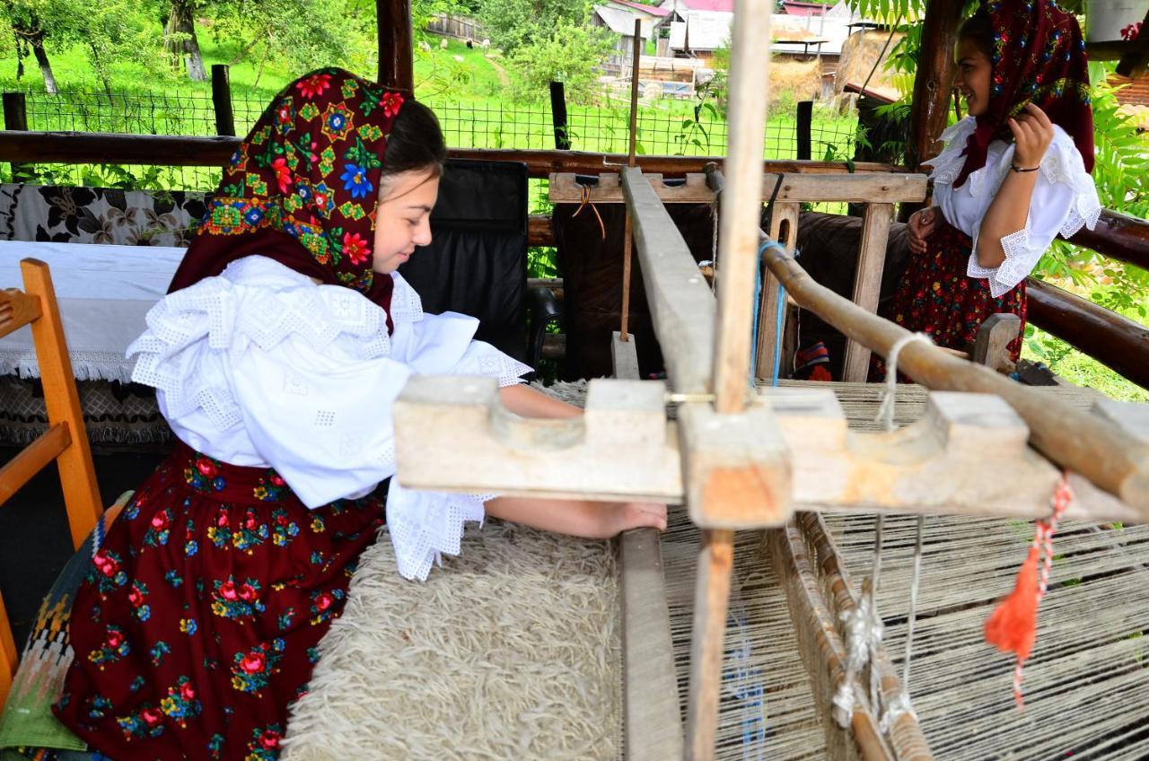 Pensiunea Rustic Oncesti Kültér fotó