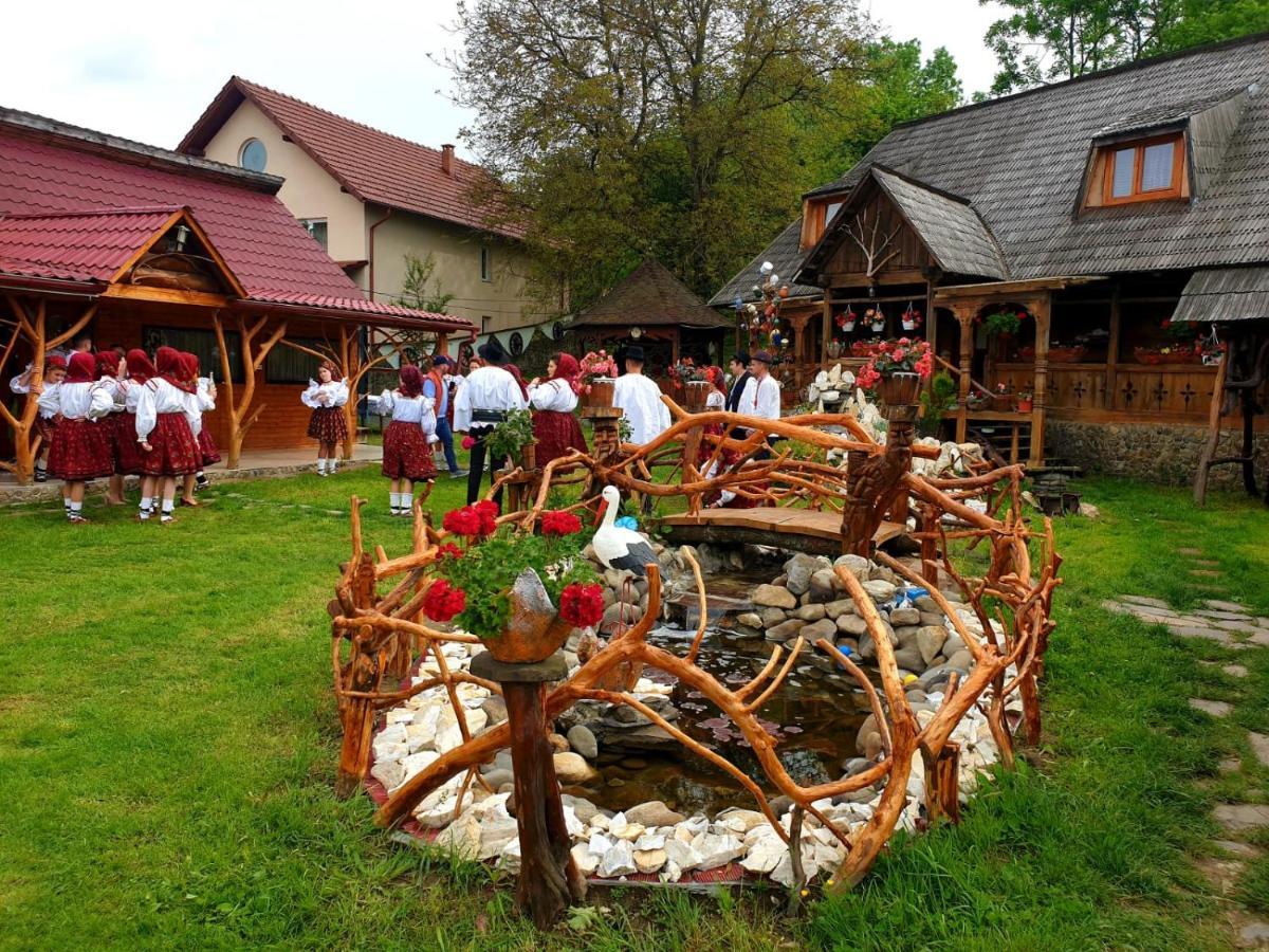 Pensiunea Rustic Oncesti Kültér fotó