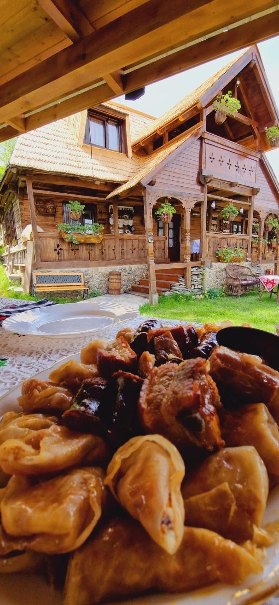 Pensiunea Rustic Oncesti Kültér fotó